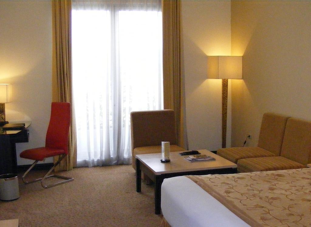 Golden Flower By Kagum Hotels Bandung Kültér fotó