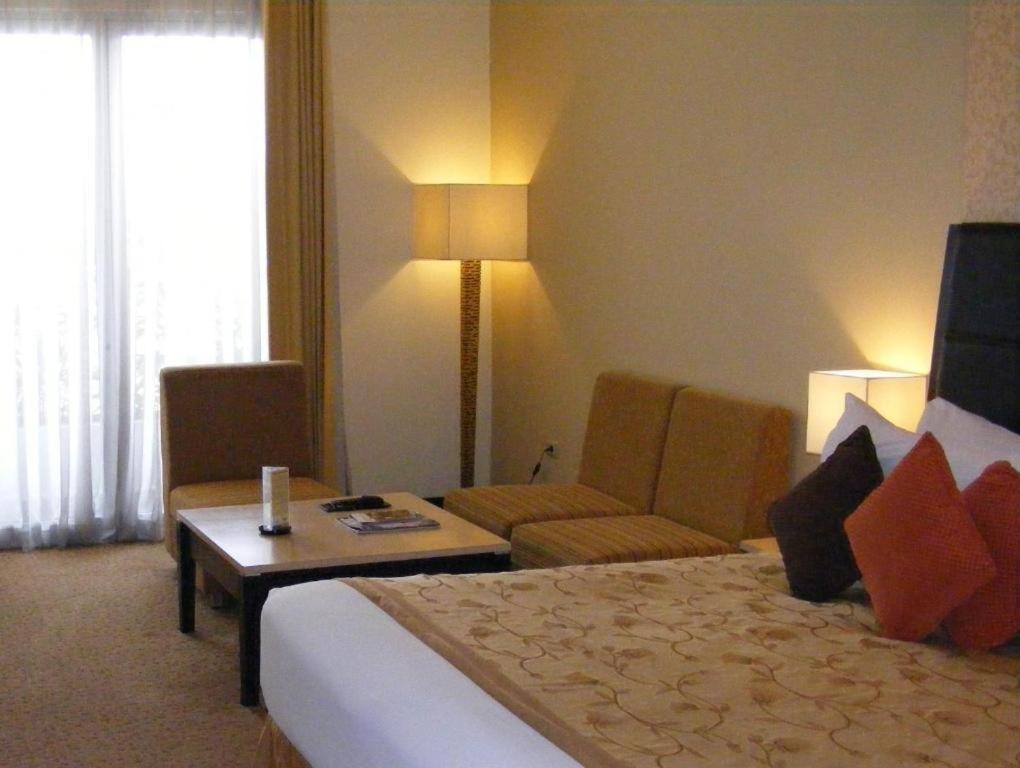 Golden Flower By Kagum Hotels Bandung Kültér fotó