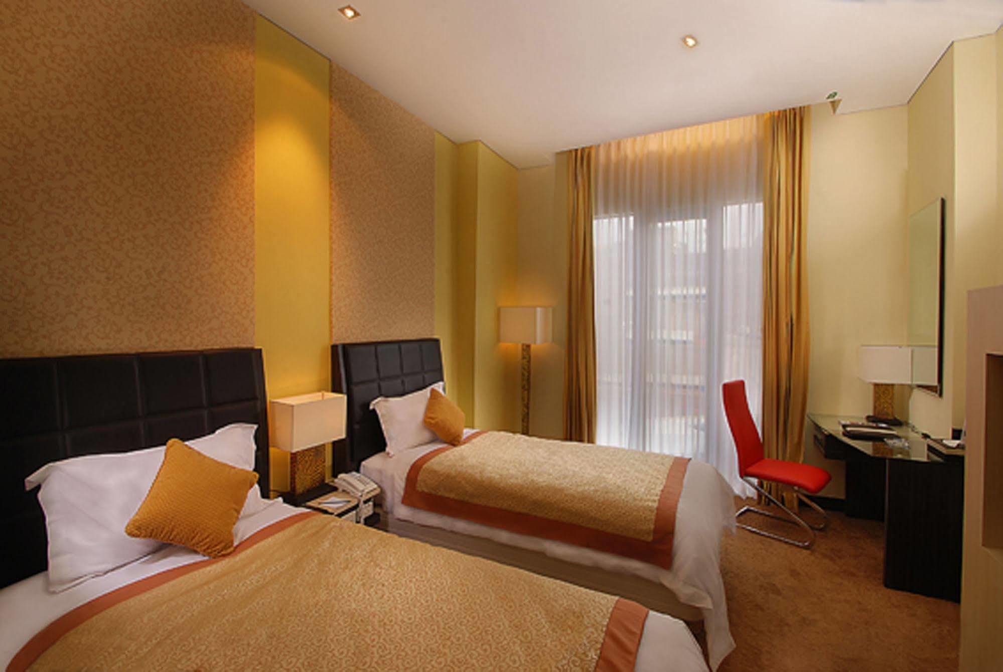 Golden Flower By Kagum Hotels Bandung Kültér fotó